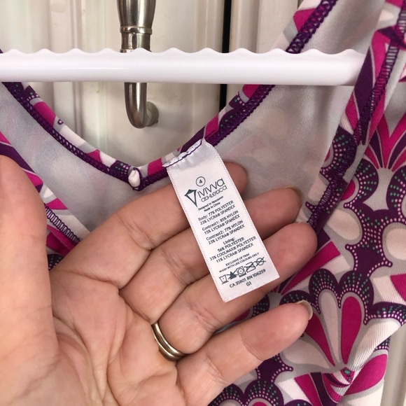 SIZE 4 - Ivivva by Lululemon bodysuit π - Picture 8 of 9